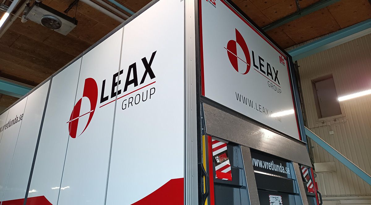 Ny lastbilsdekor till Vretlunda Åkeri - Reklamhuset RINK